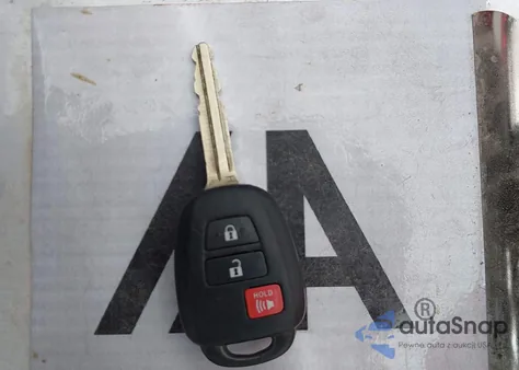 2017 Toyota Rav4 Le z USA, uszkodzony, nr VIN JTMBFREV8HJ711841